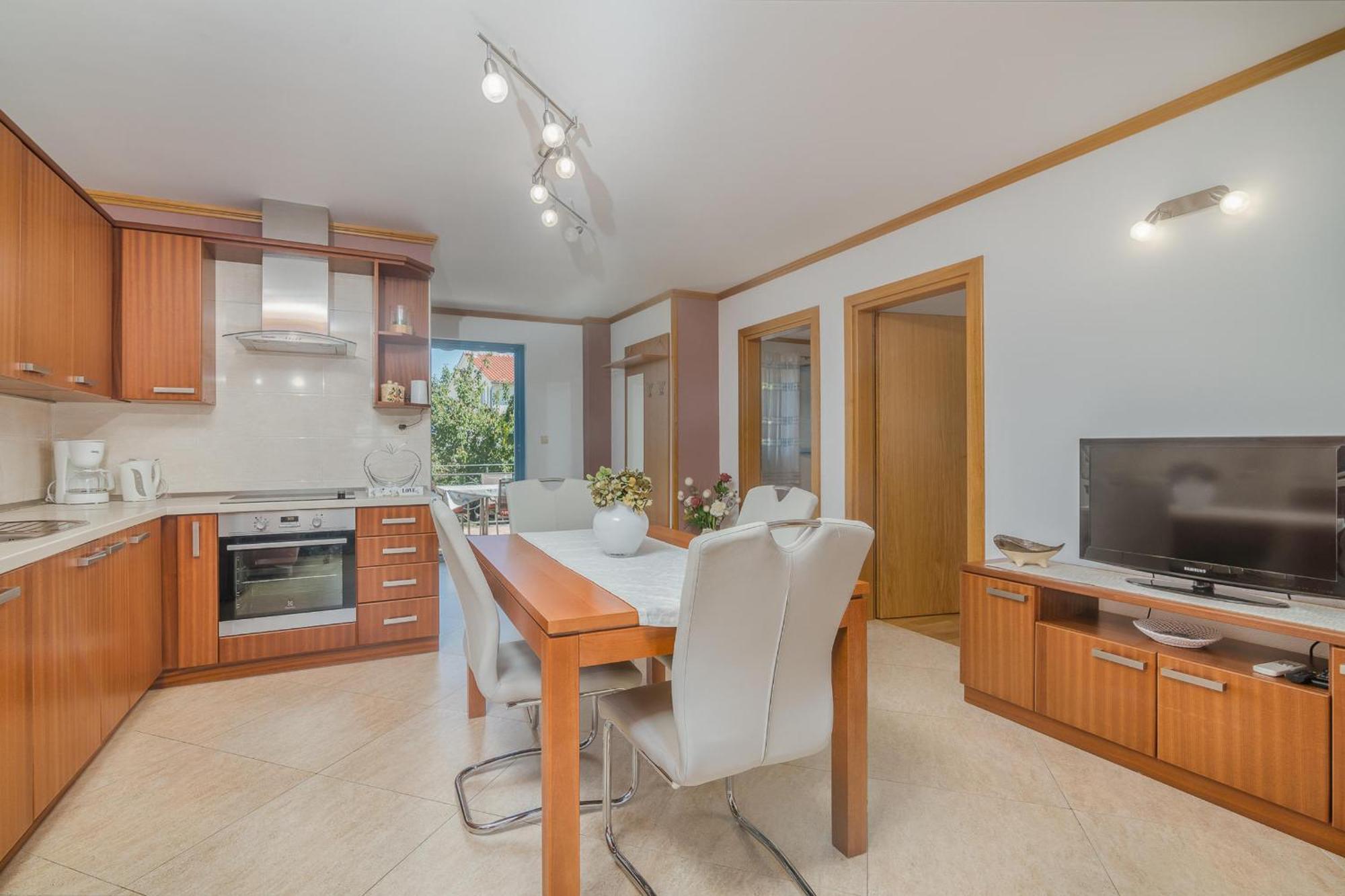 Apartments Prendivoj Малинска Екстериор снимка