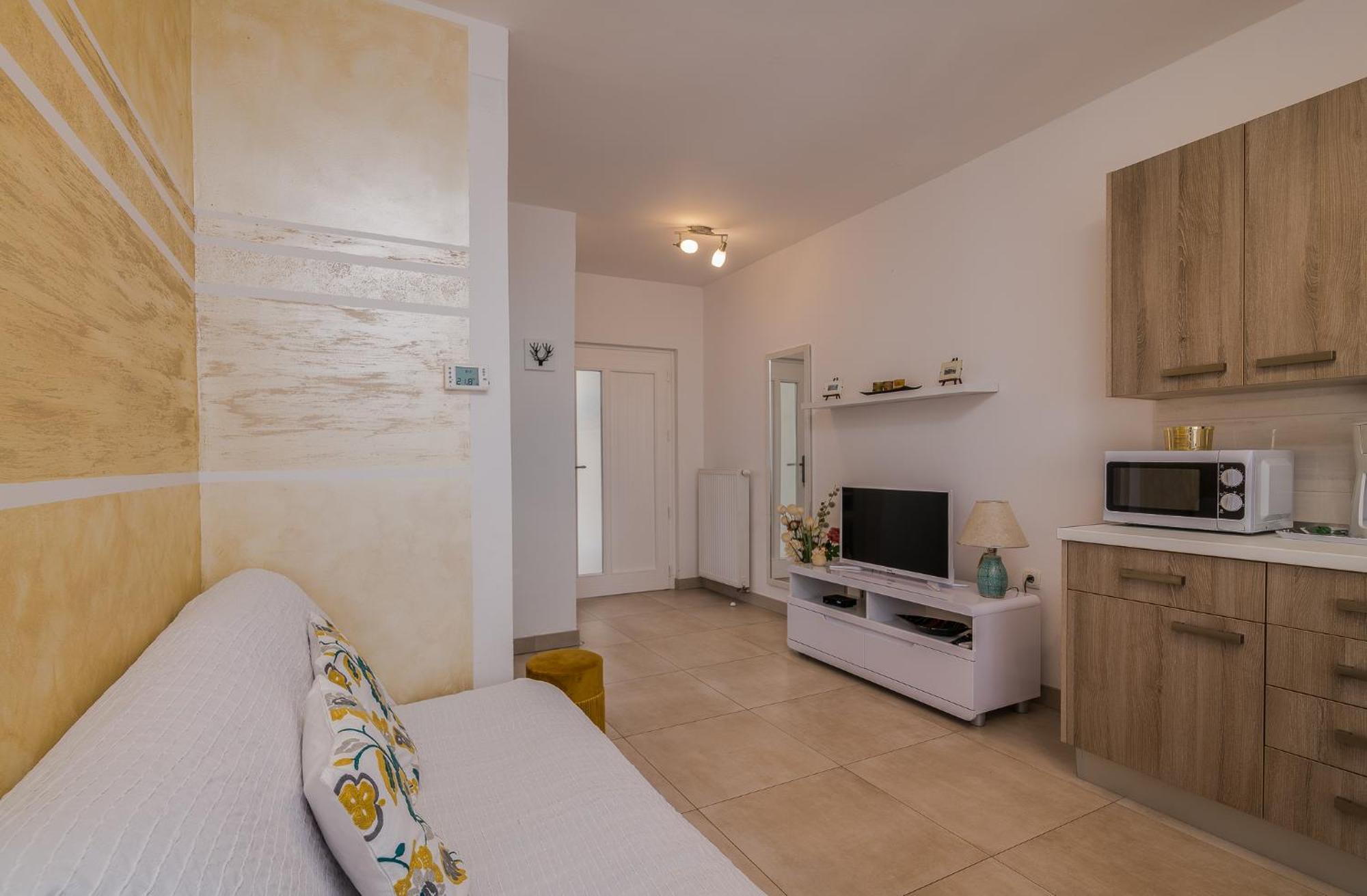 Apartments Prendivoj Малинска Екстериор снимка